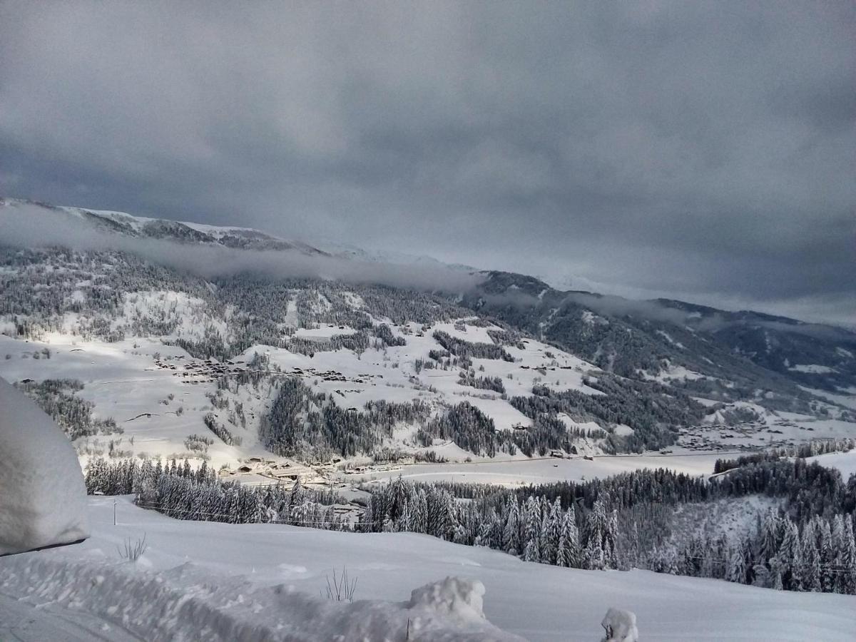 Hotel Schoene Aussicht Kartitsch Exteriör bild