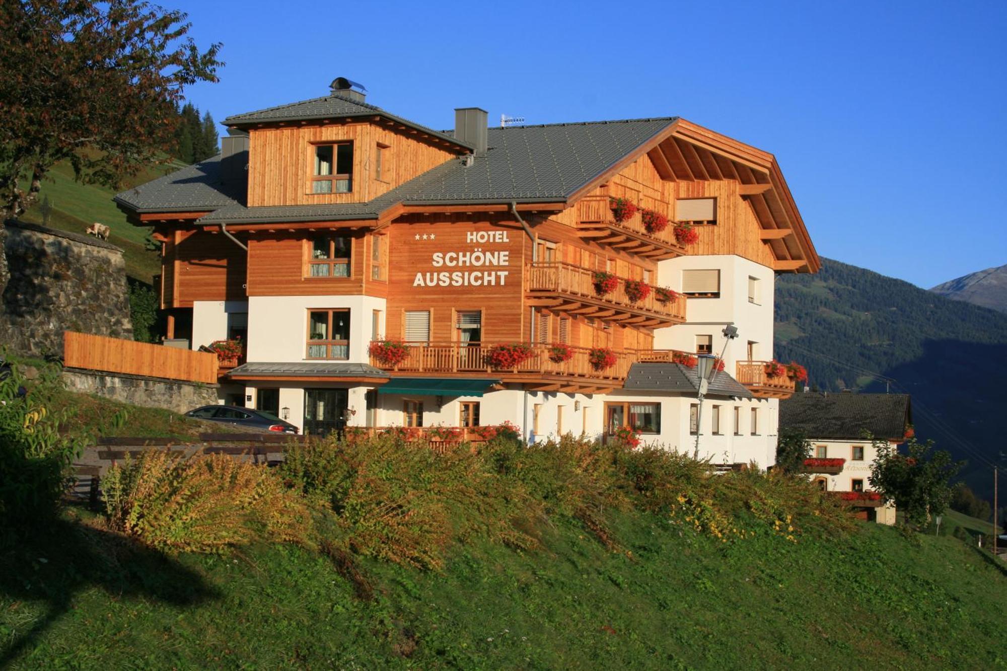 Hotel Schoene Aussicht Kartitsch Exteriör bild