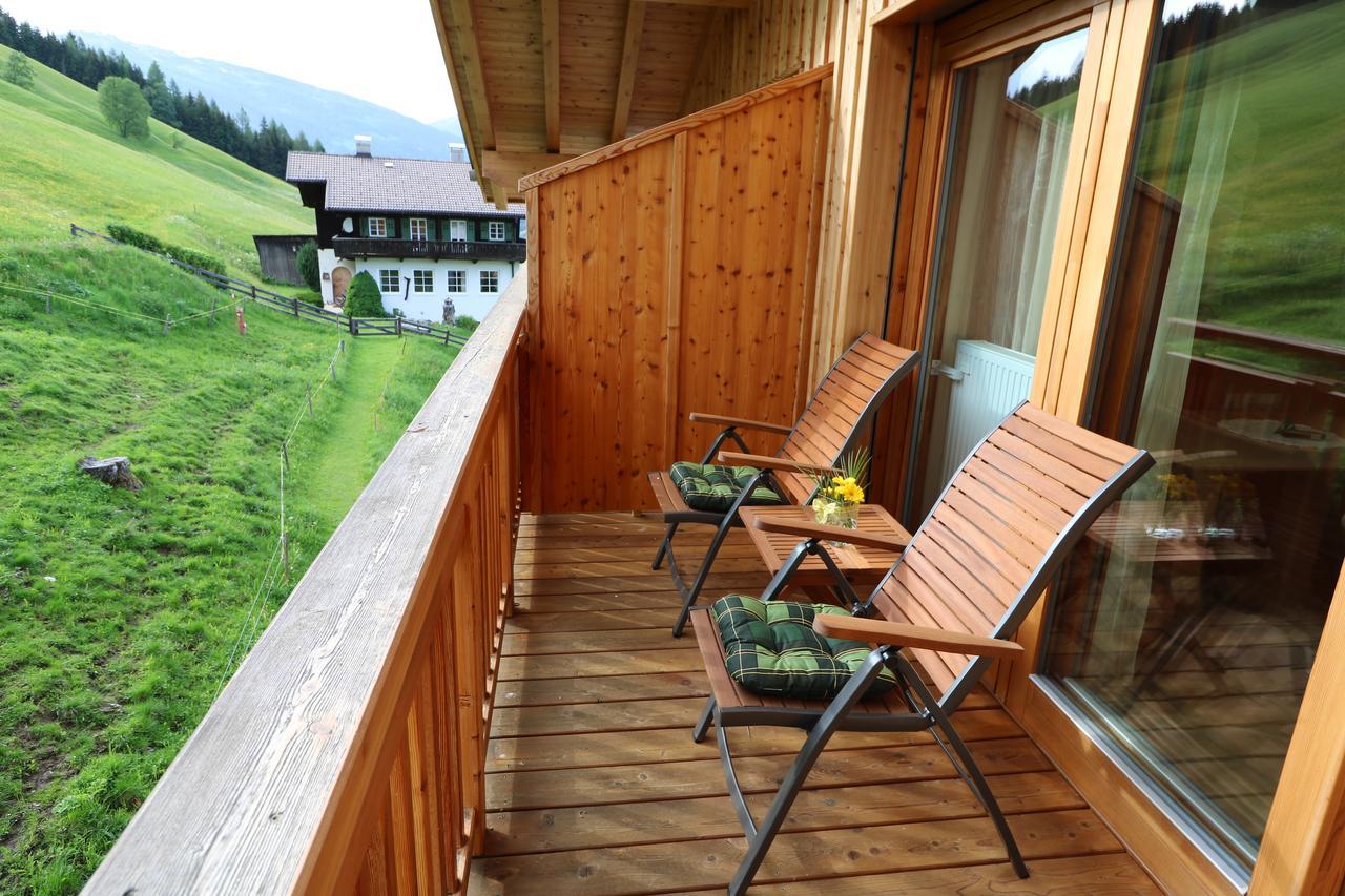 Hotel Schoene Aussicht Kartitsch Exteriör bild